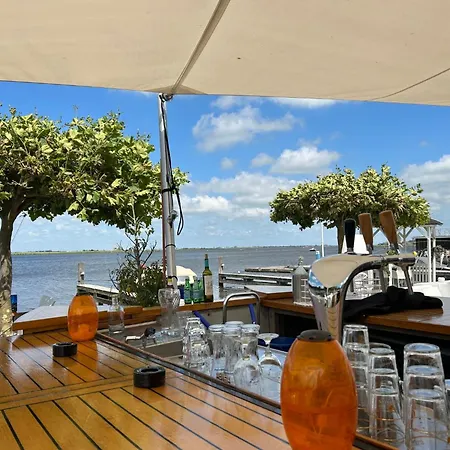 Westergeest Luxe By Interhome *